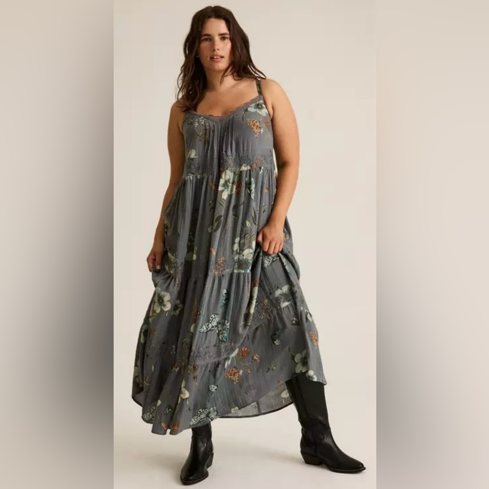 TORRID “Festi” Pleated Maxi Dress